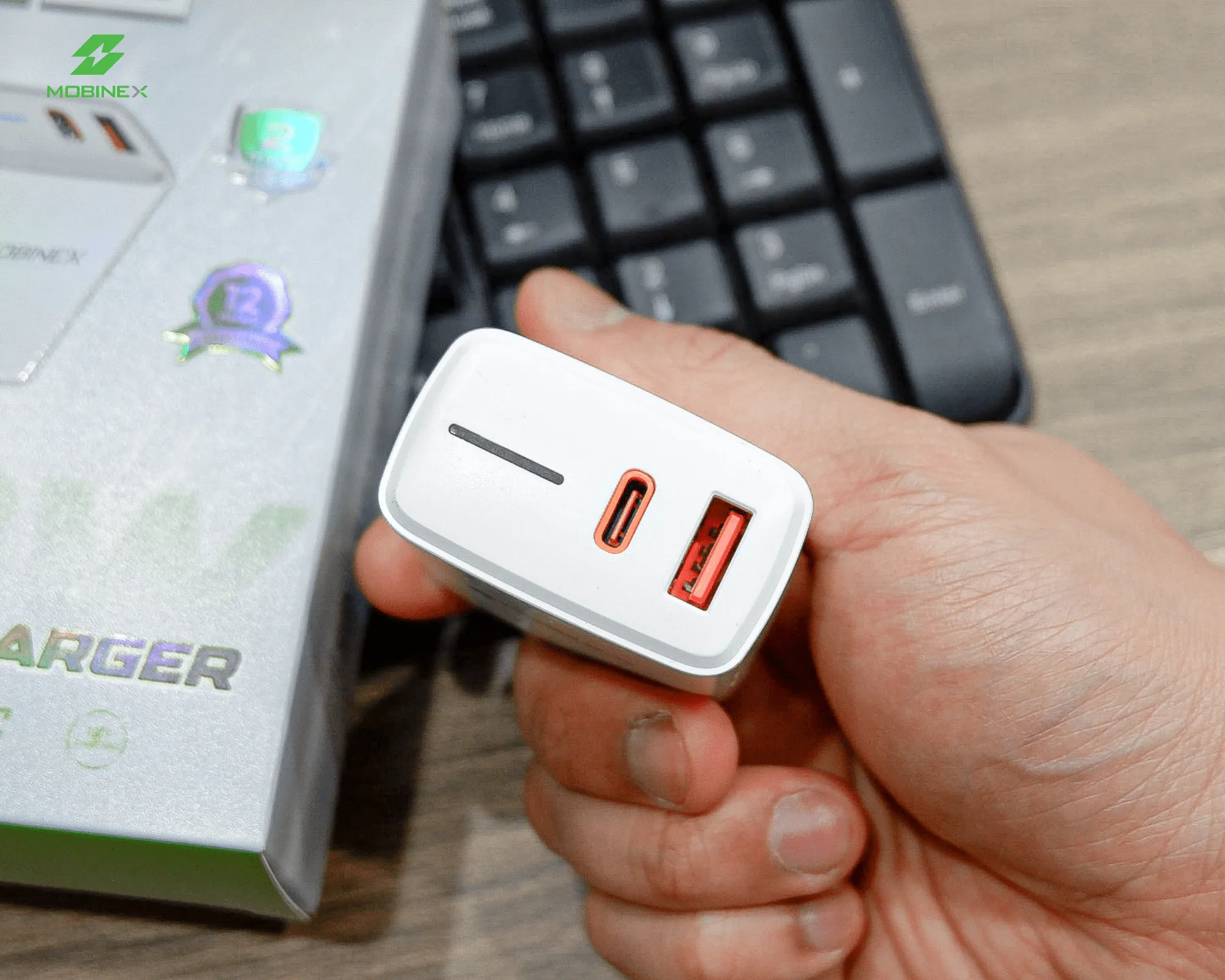 Củ Sạc MP20 - Công Suất 20W, 2 Cổng USB-A và Type C